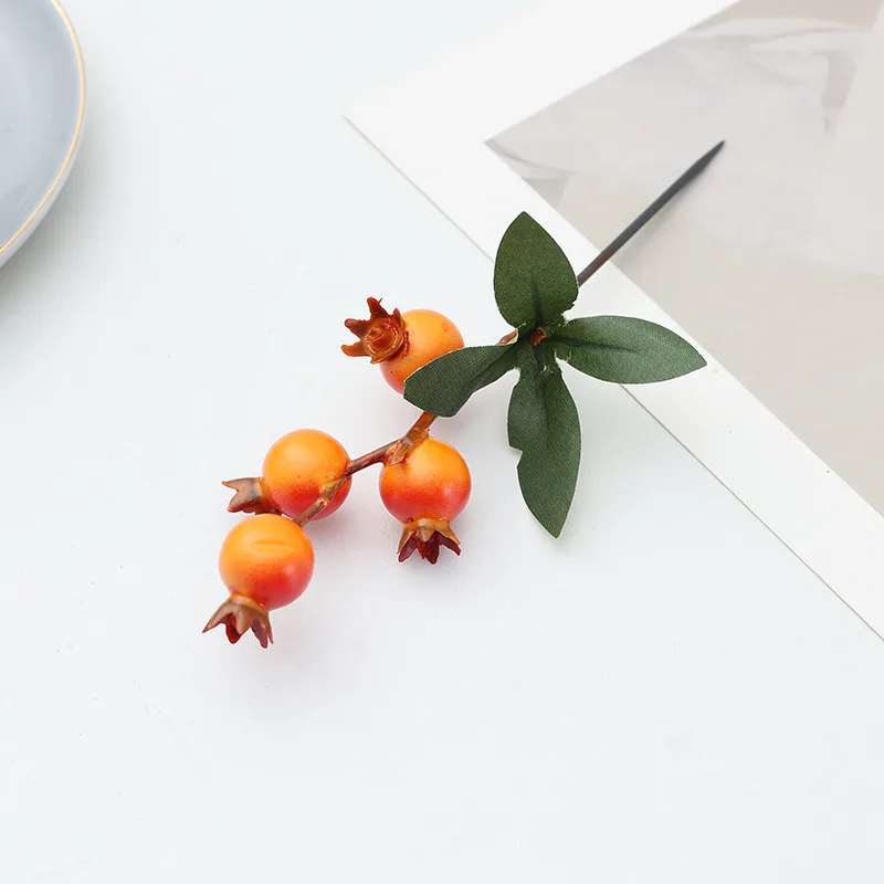 Realistic Pomegranate Fruit Br - Interior Design Years recension och pris