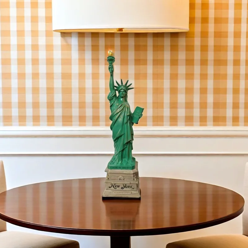 Statue of Liberty resin Statue - Interior Design Home Decor recension och pris